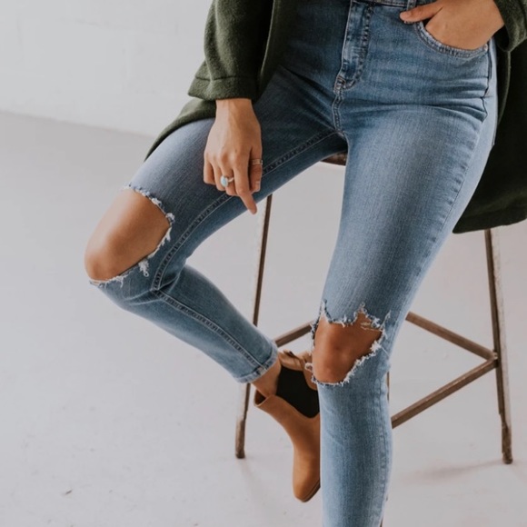 Free People Distressed Skinny Blue Jeans - Picture 2 of 6